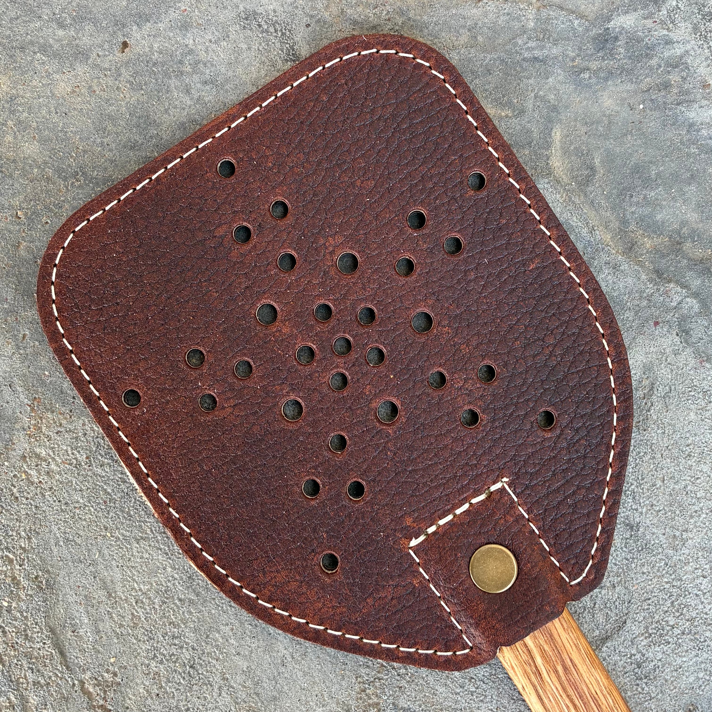 Heritage Leather Flyswatter - Thumbnail 4